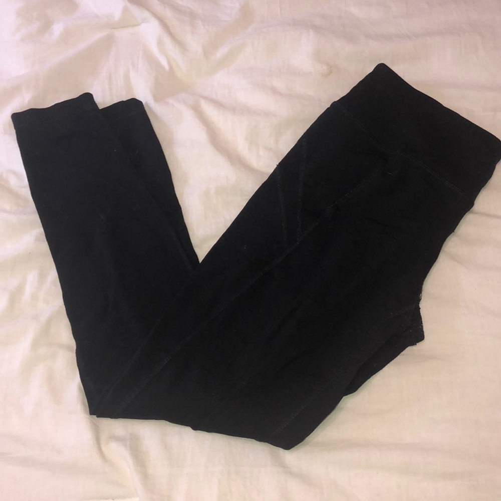 Athletic leggings